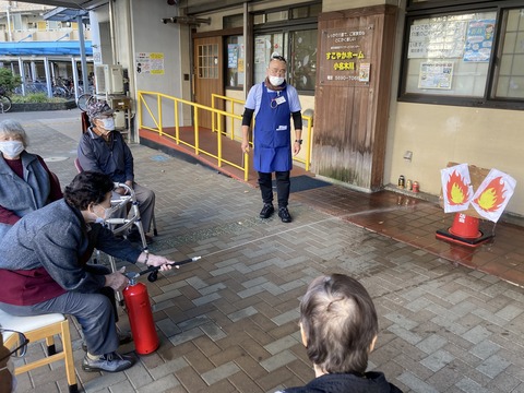 消防訓練　冬🍂(すこやかホーム小名木川)